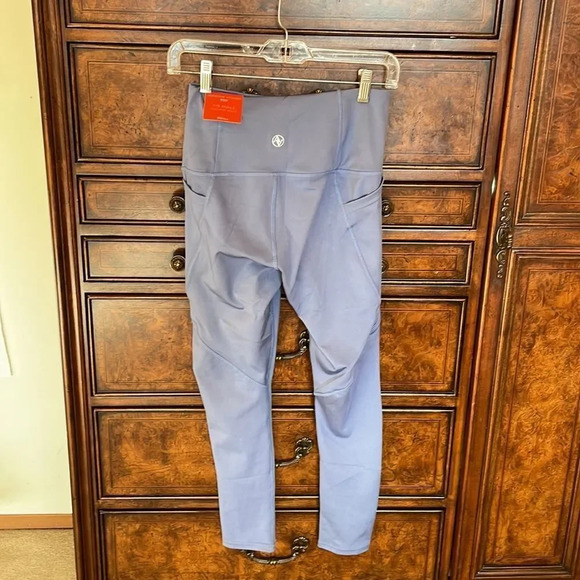 Nwt Adrienne Vittadini light purple woman’s workout leggings - Picture 7 of 13